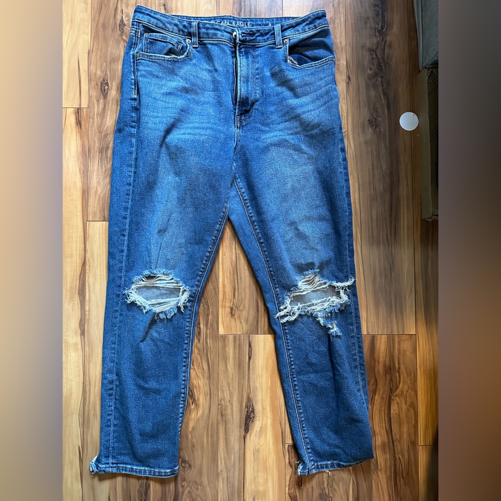 American Eagle mom jeans